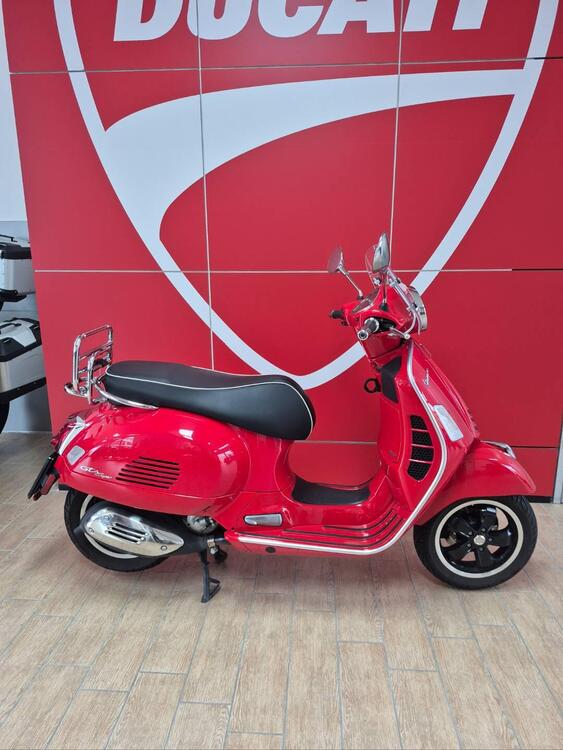Vespa GTS 300 Super Hpe (2021 - 22)