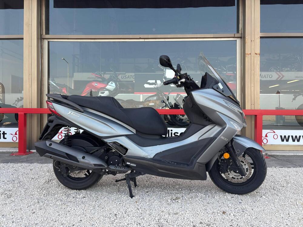 Kymco X-Town 300i ABS (2016 - 20) (3)