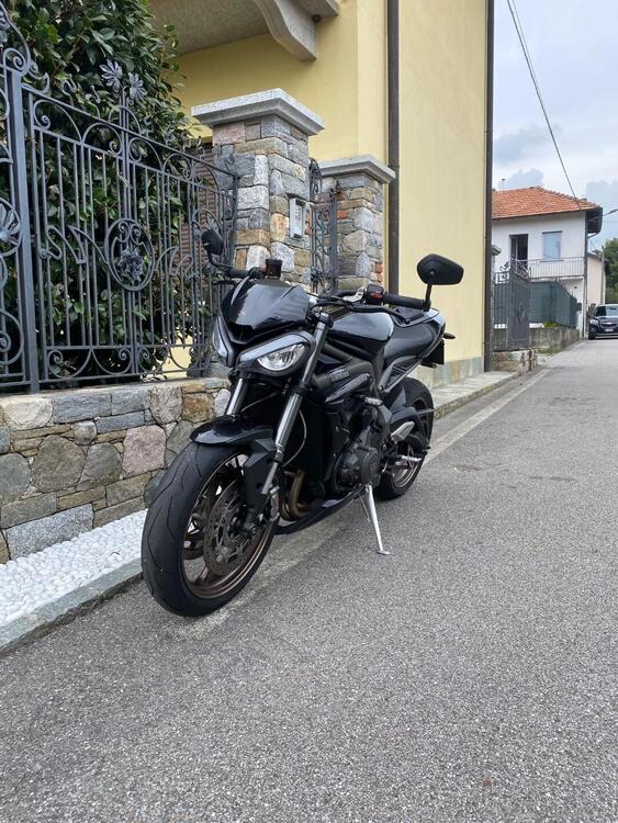 Triumph Street Triple RS (2020 - 22) (2)