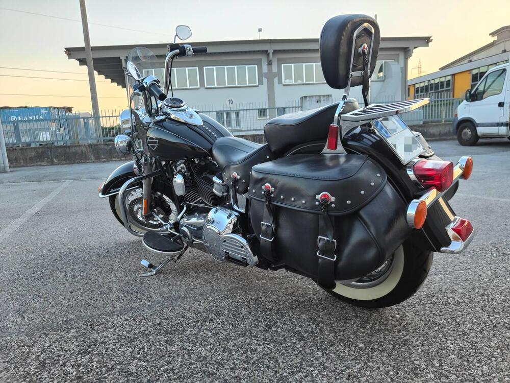 Harley-Davidson 1690 Heritage Classic (2011 - 17) - FLSTC (4)