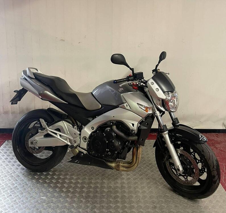 Suzuki GSR 600 (2006 - 11)