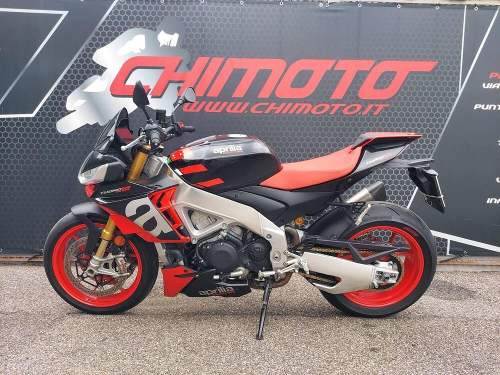 Aprilia Tuono V4 Factory (2021 - 24) (2)