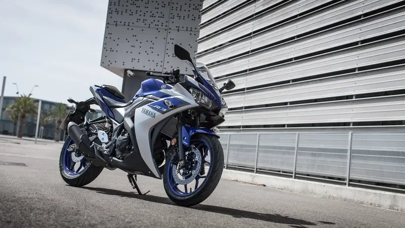 Fabrizio Corsi (Yamaha): "YZF-R3, la 300 dall'indole sportiva"