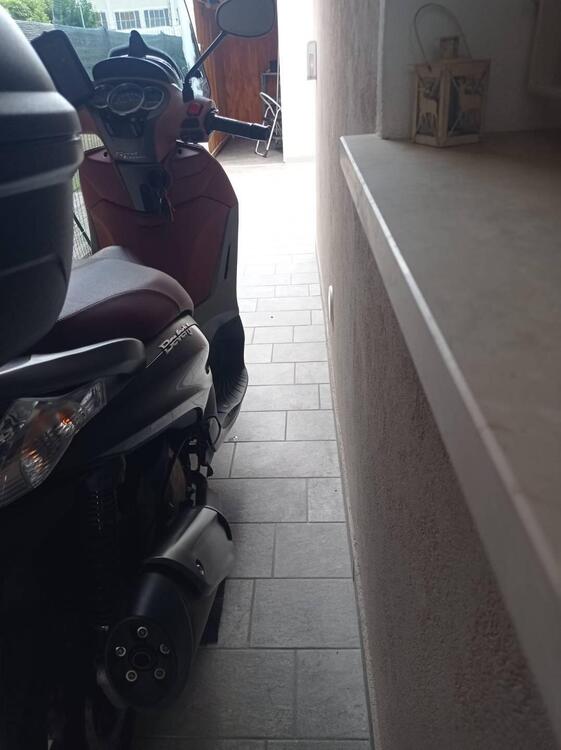 Piaggio Beverly 350 SportTouring ie ABS (2011 - 17) (5)