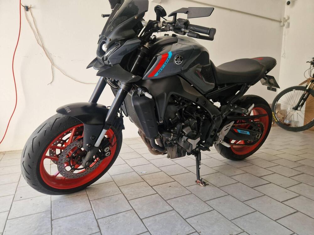 Yamaha MT-09 (2021 - 23) (3)