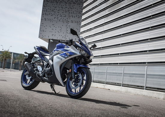 Fabrizio Corsi (Yamaha): YZF-R3, la 300 dall'indole sportiva