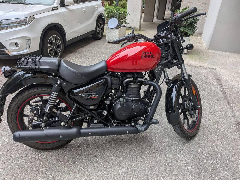 Royal Enfield Meteor 350 Fireball (2021 - 25)