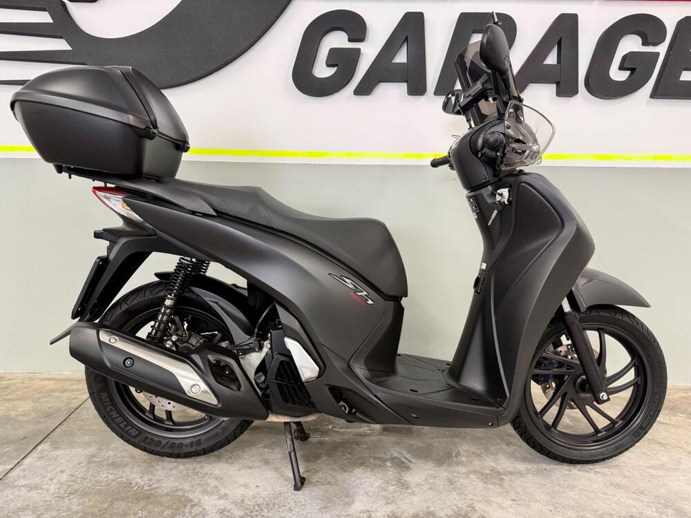 Honda SH 150 i ABS (2013 - 16) (2)