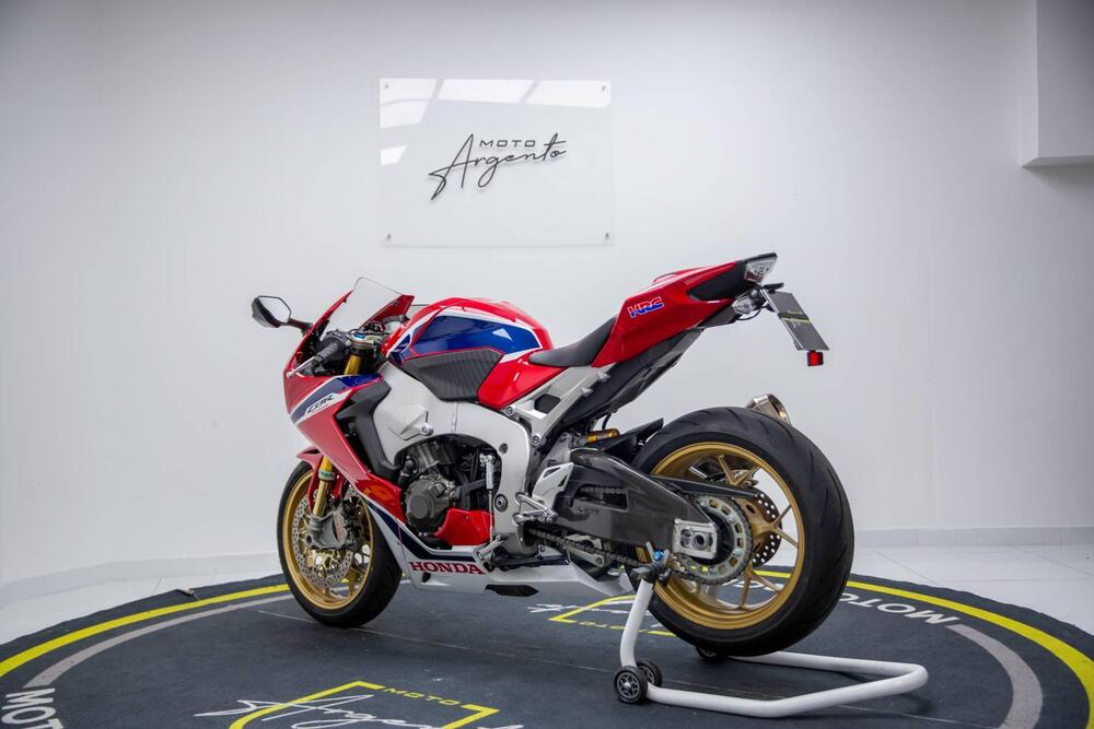 Honda CBR 1000 RR-R Fireblade (2020 - 21) (4)