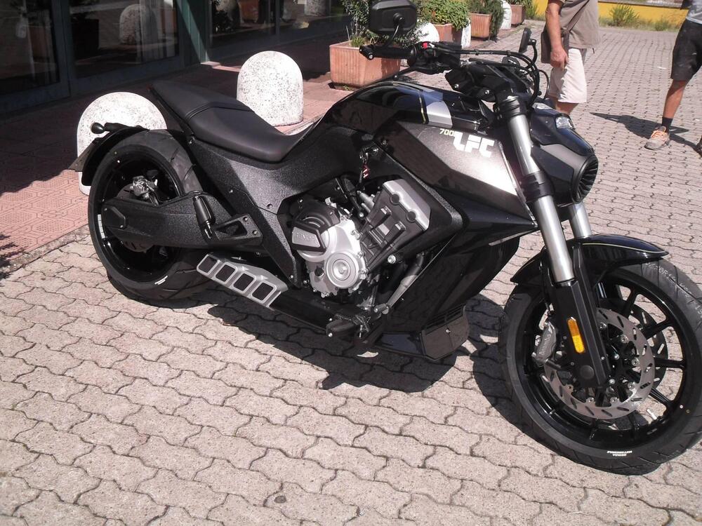 Benda Motorcycles LFC 700 (2024 - 25) (3)