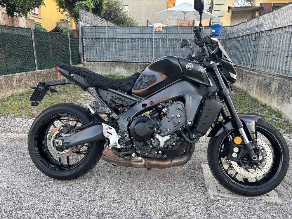 Yamaha MT-09 (2021 - 23) (2)