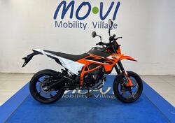 KTM 125 SMC R (2025) nuova