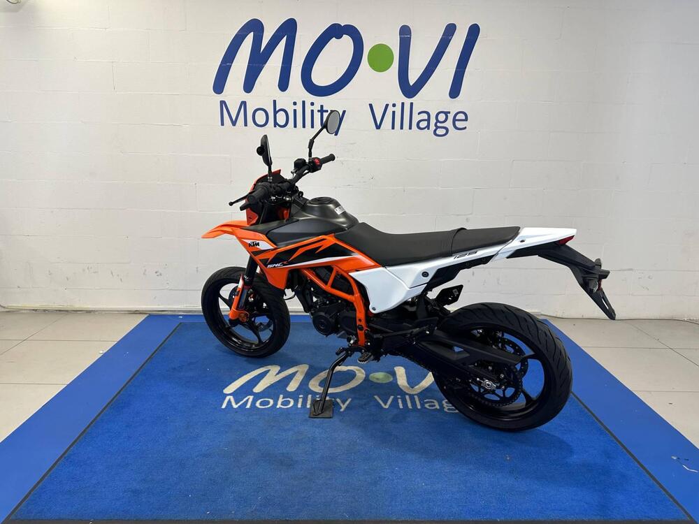 KTM 125 SMC R (2025) (4)