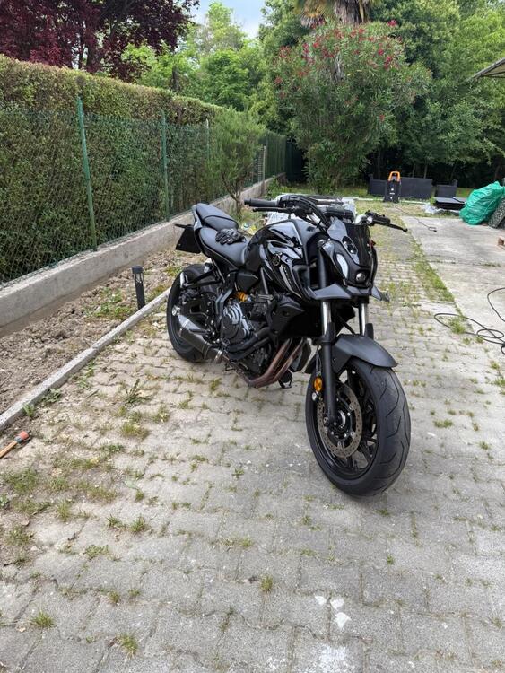 Yamaha MT-07 Pure (2023 - 25) (3)