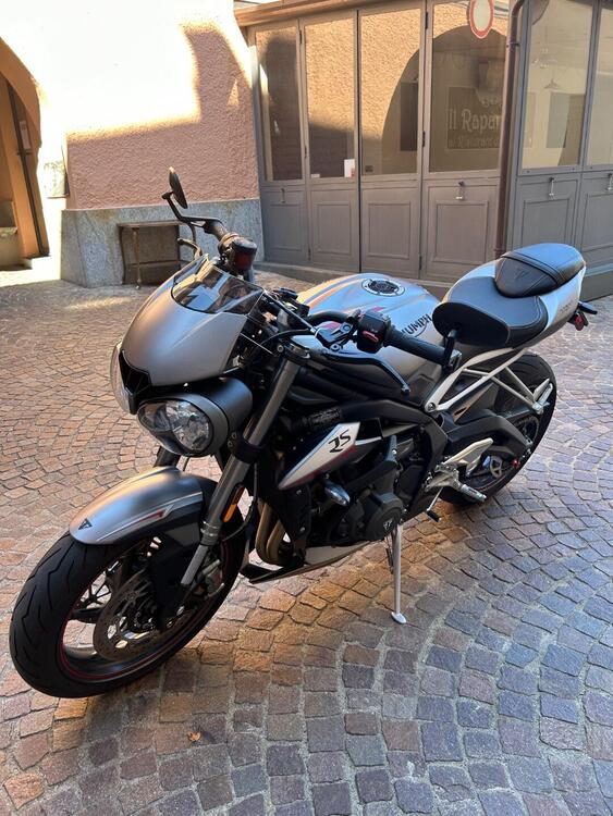 Triumph Street Triple RS (2017 - 19)