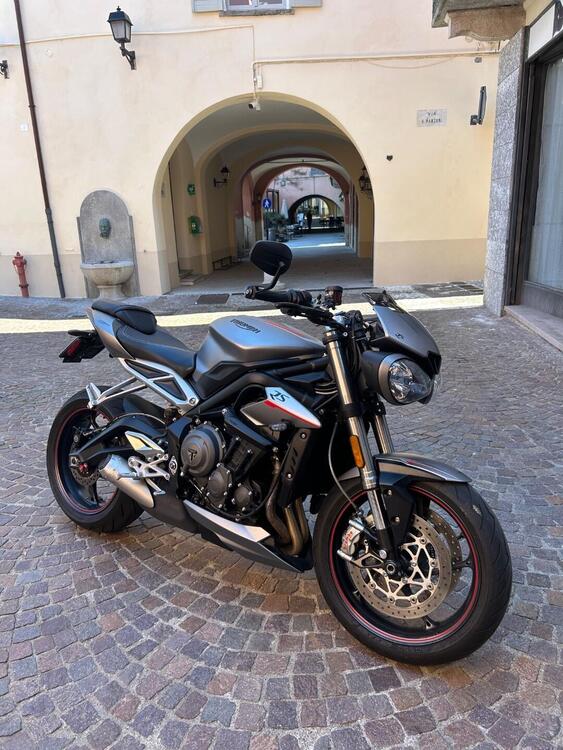 Triumph Street Triple RS (2017 - 19) (3)