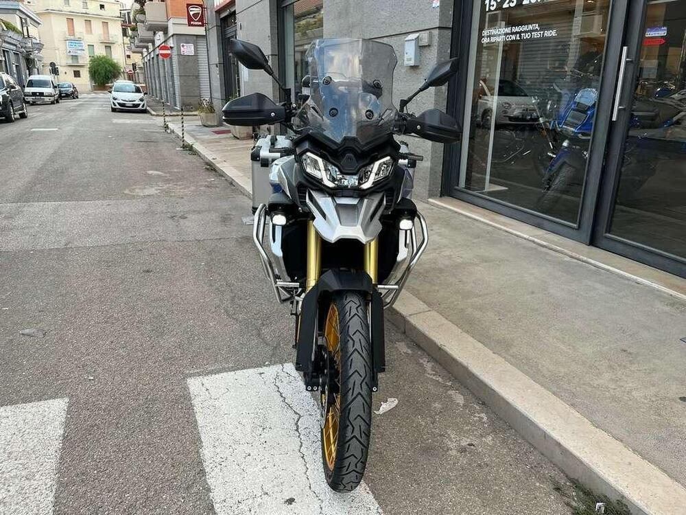 Voge Valico 650DSX (2021 - 24) (3)