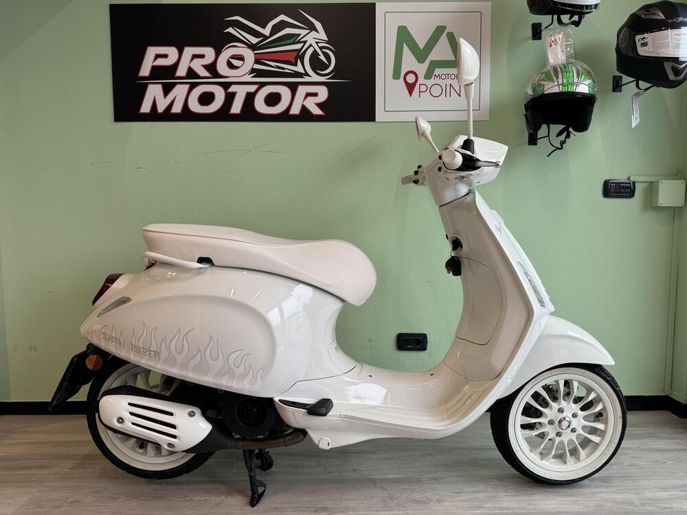 Vespa Sprint 125 Justin Bieber (2022 - 24) (2)