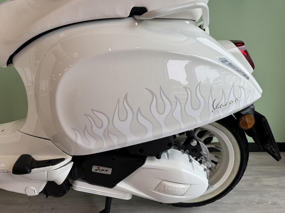 Vespa Sprint 125 Justin Bieber (2022 - 24) (4)