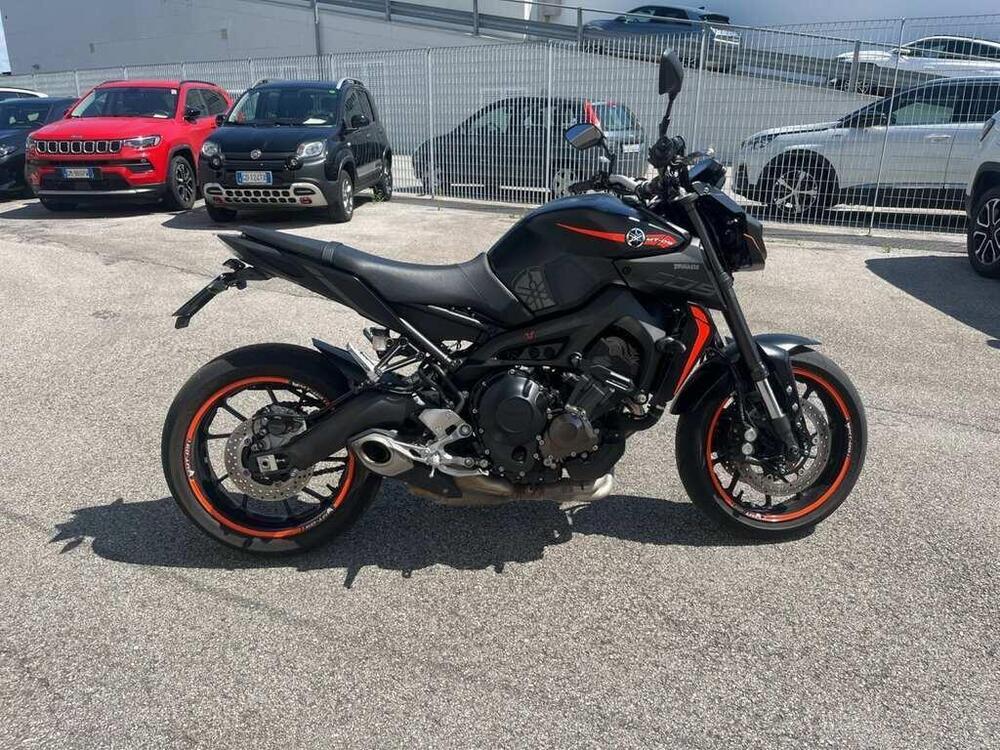 Yamaha MT-09 (2017 - 20) (4)