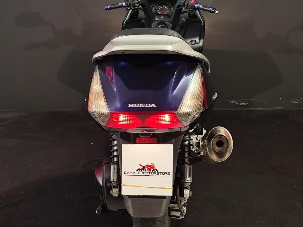 Honda Silver Wing 600 (2005 - 09) (4)