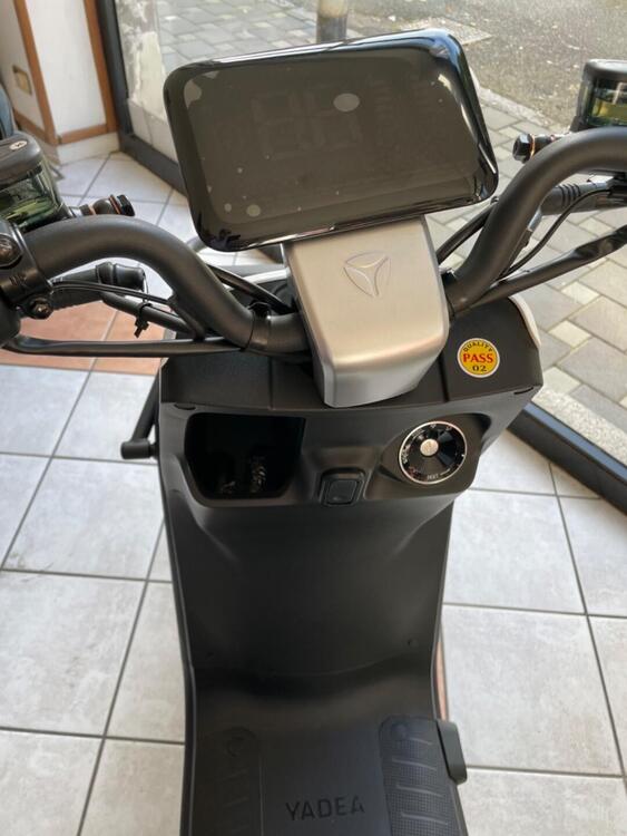 Yadea Y1S Pro (2023 - 25) (3)