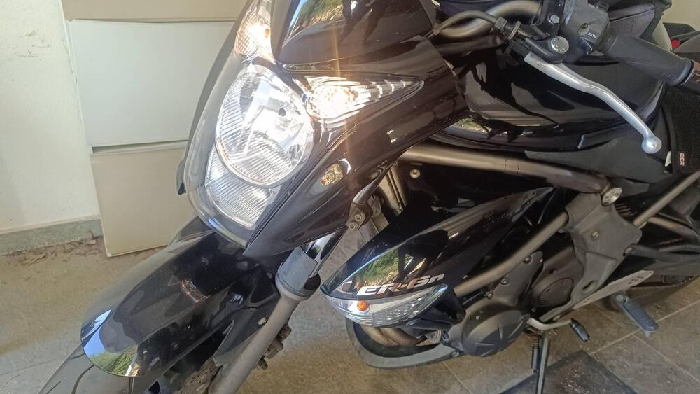 Kawasaki ER-6N (2009 - 11) (3)