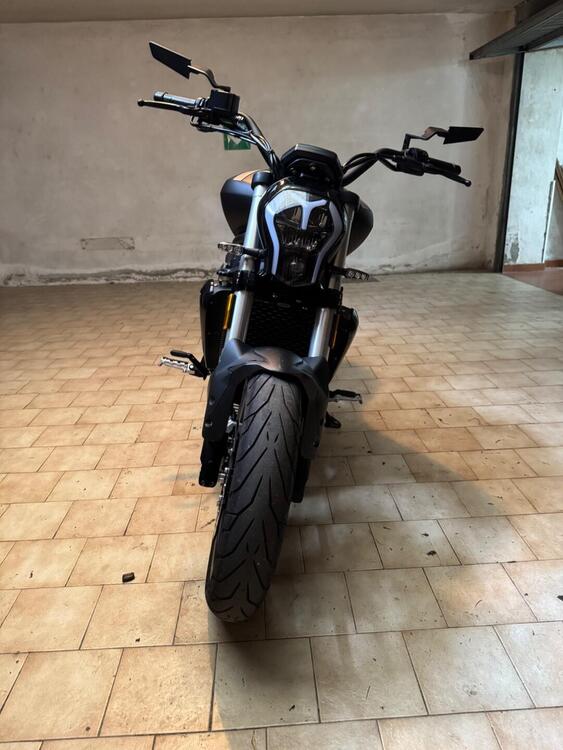 Benelli 502 C (2021 - 25) (4)