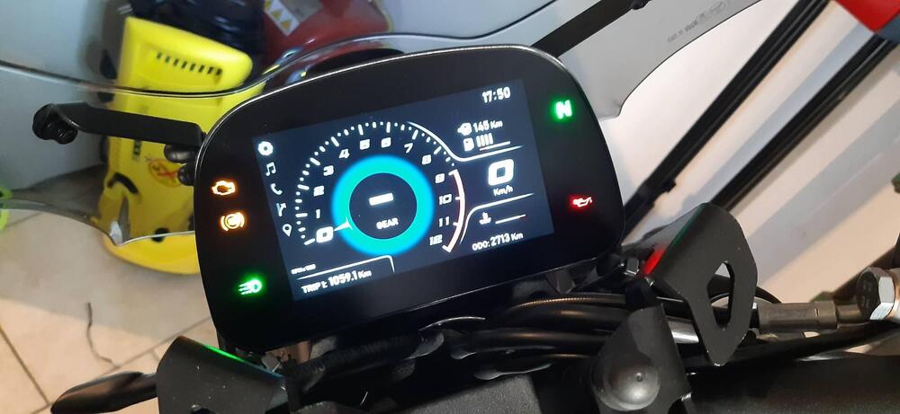 Moto Morini SEIEMMEZZO STR (2022 - 25) (5)