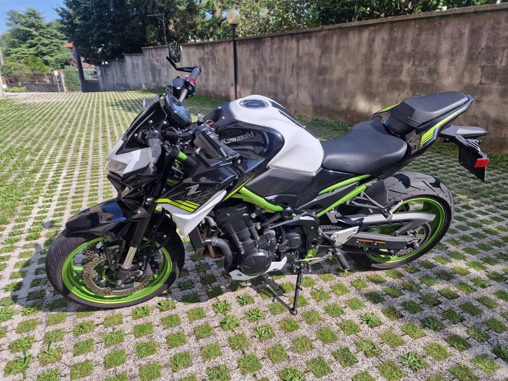 Kawasaki Z 900 (2021 - 24) (2)