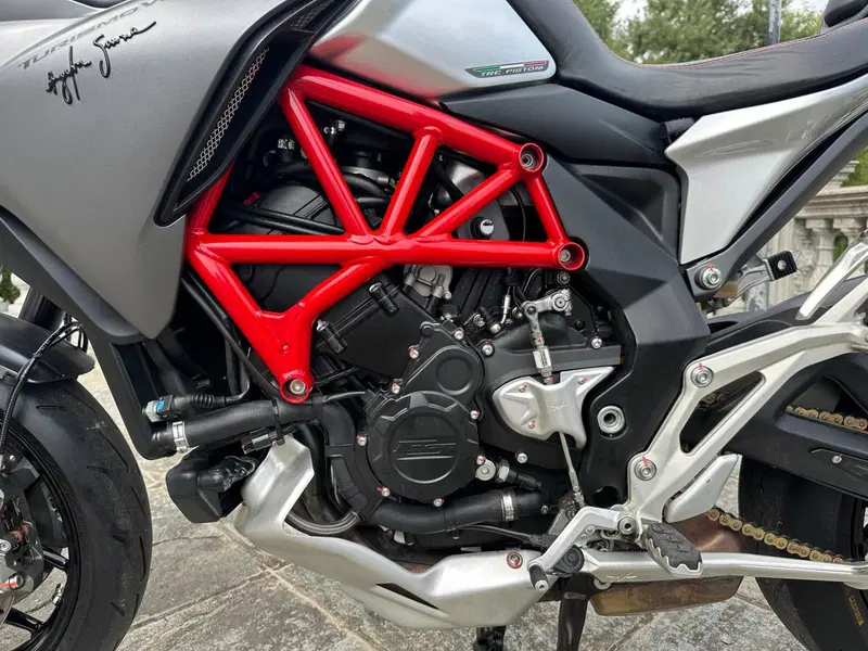 MV Agusta Turismo Veloce 800 (2017 - 2019) (5)