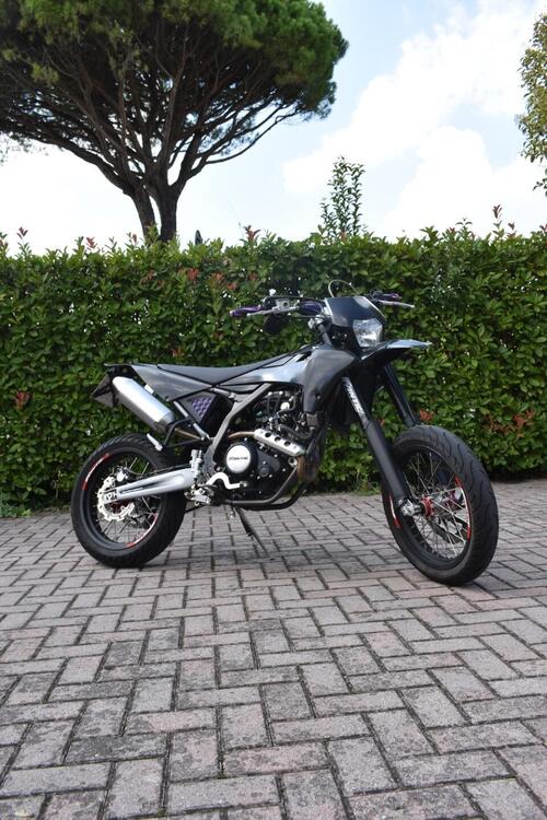 Fantic Motor XMF 125 Motard Performance 4t (2021 - 22) (2)