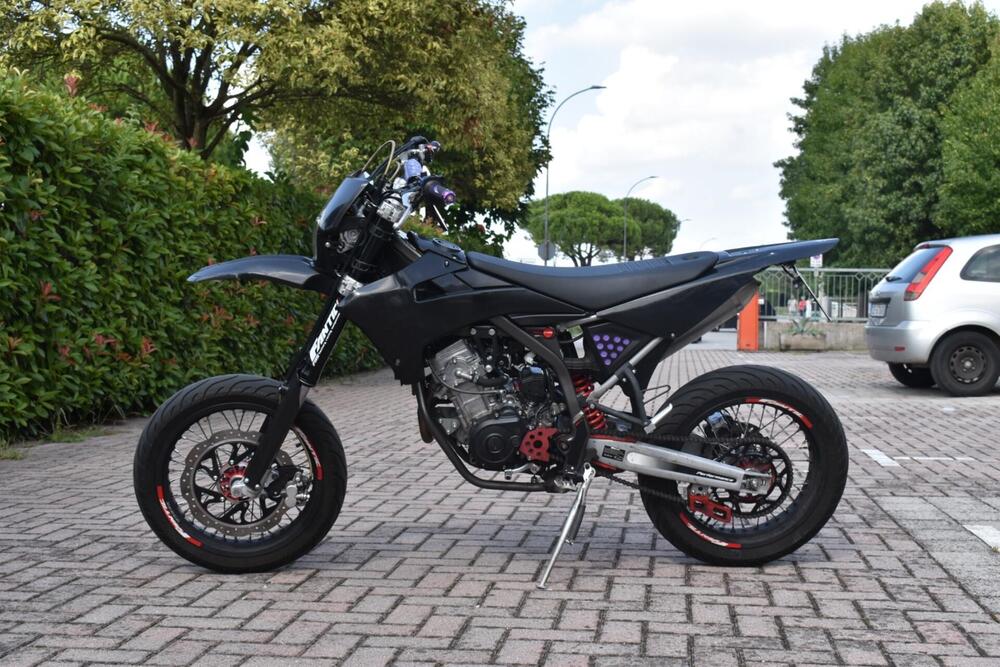 Fantic Motor XMF 125 Motard Performance 4t (2021 - 22) (5)