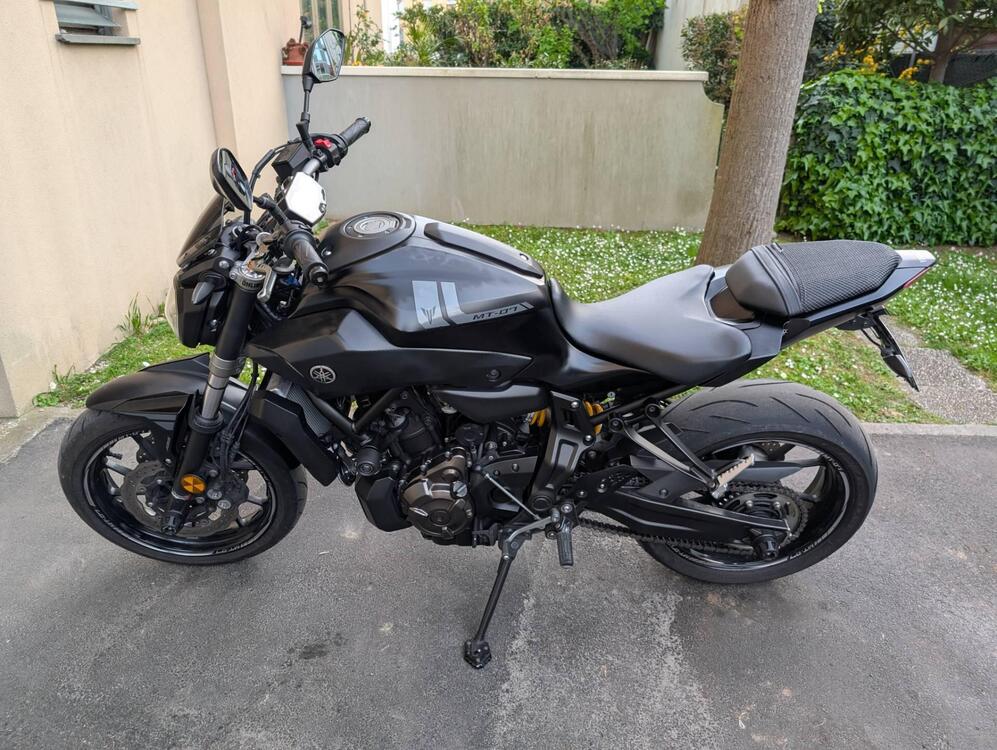 Yamaha MT-07 (2017 - 18) (4)