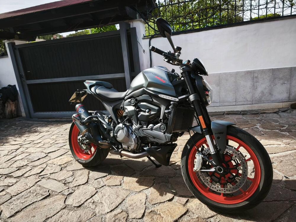 Ducati Monster 937 + (2021 - 25) (2)