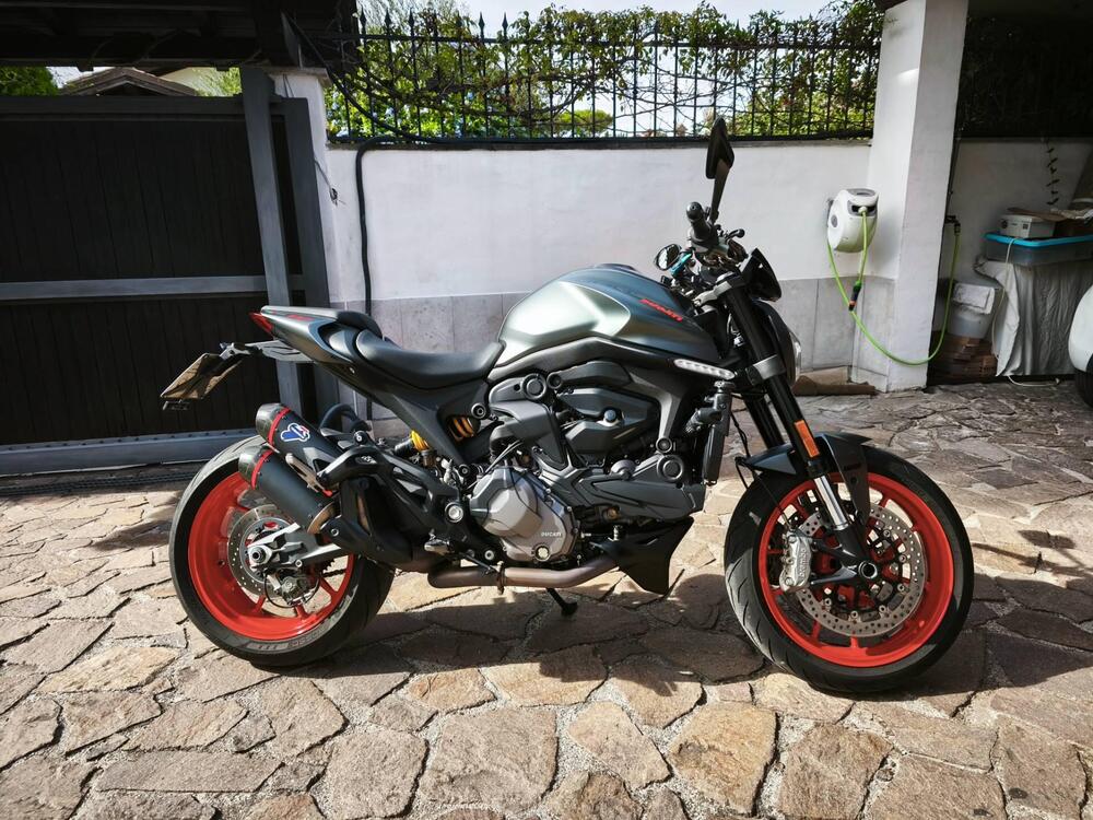 Ducati Monster 937 + (2021 - 25) (3)