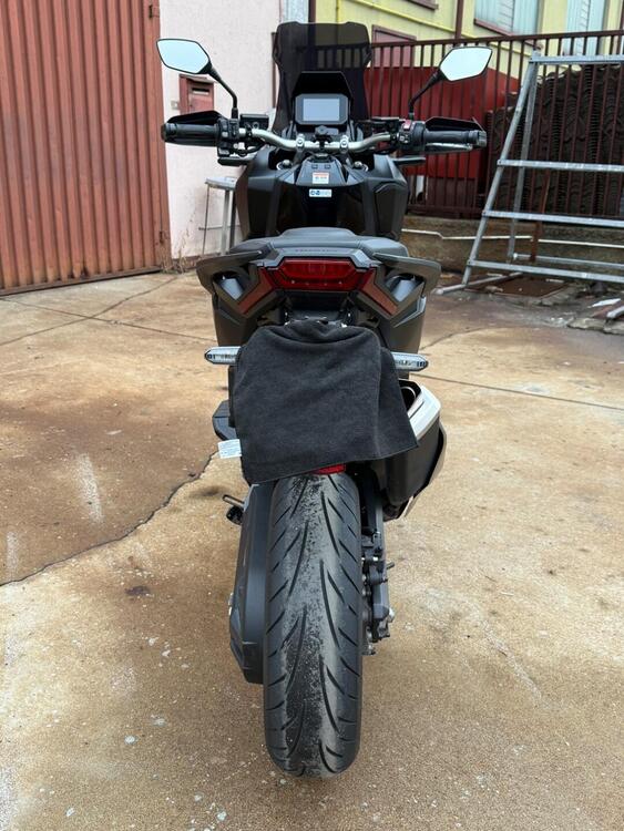 Honda X-ADV 750 DCT (2021 - 24) (2)
