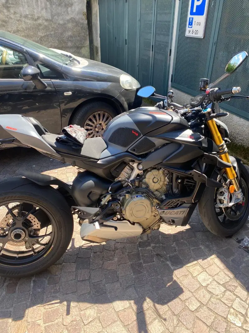 Ducati Streetfighter V4 S (2023 - 24) (2)