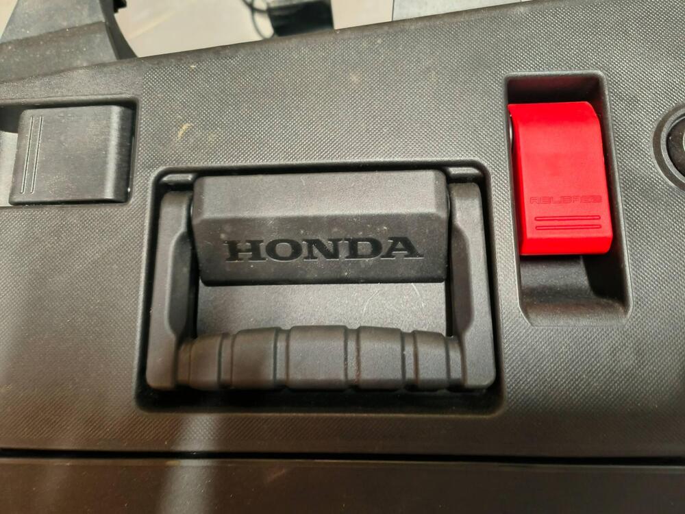 Honda Africa Twin CRF 1100L DCT (2022 - 23) (4)