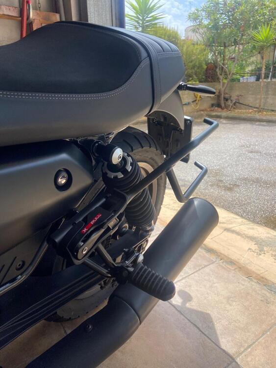 Moto Guzzi V7 850 Stone Special Abs (2021) (3)