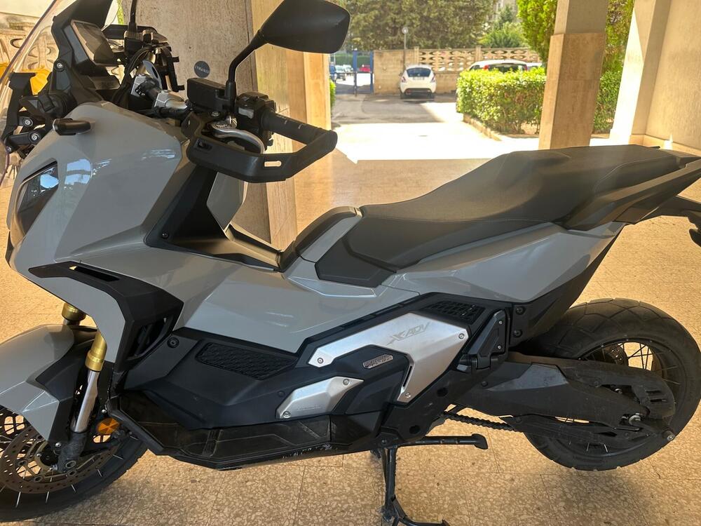 Honda X-ADV 750 DCT (2021 - 24) (4)