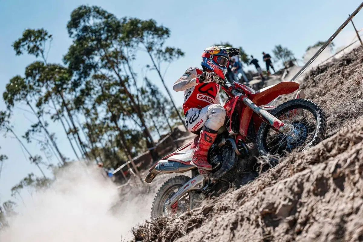 EnduroGP25 #5 Portogallo D2. Rivincita Andrea Verona nel Mondiale che non finisce mai [VIDEO] (9)