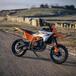 KTM 390 SMC R, la videoscheda tecnica: tutto quello che c'è da sapere [VIDEO]