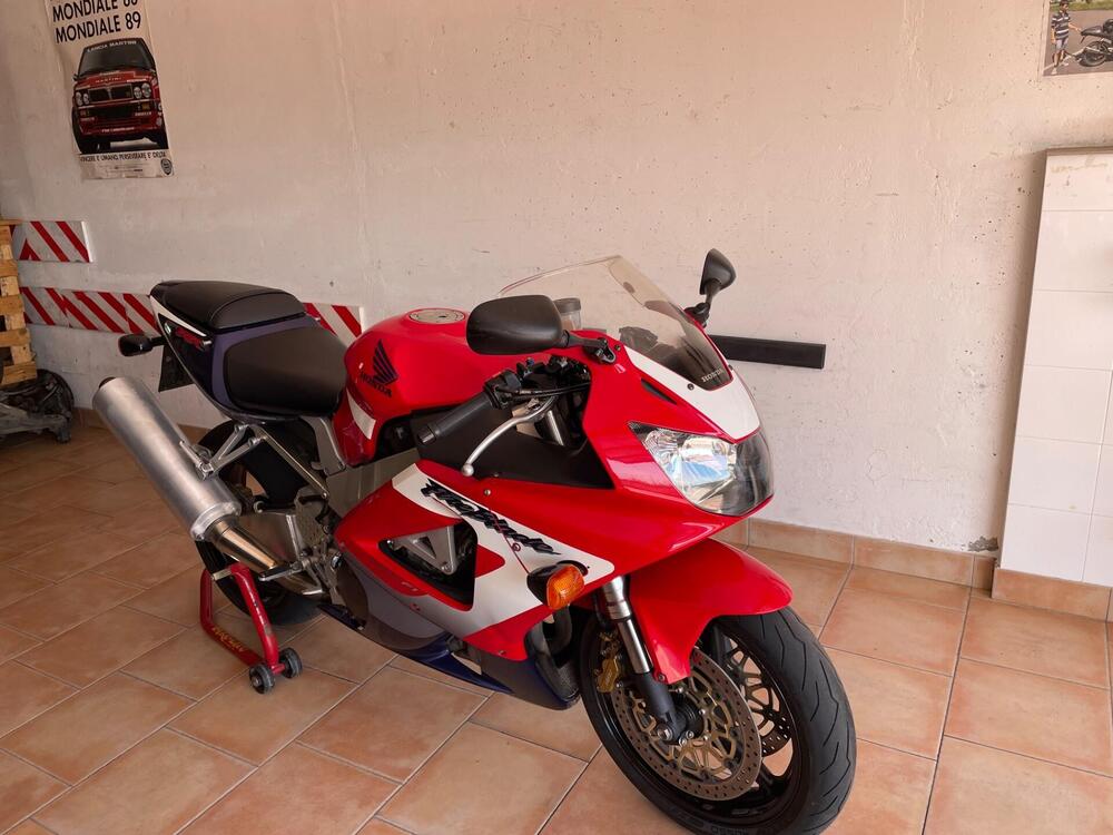 Honda CBR 900 RR Fireblade (2000 - 01)