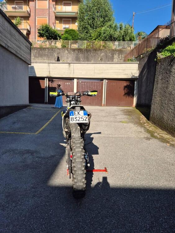 Husqvarna TE 300i (2018) (3)