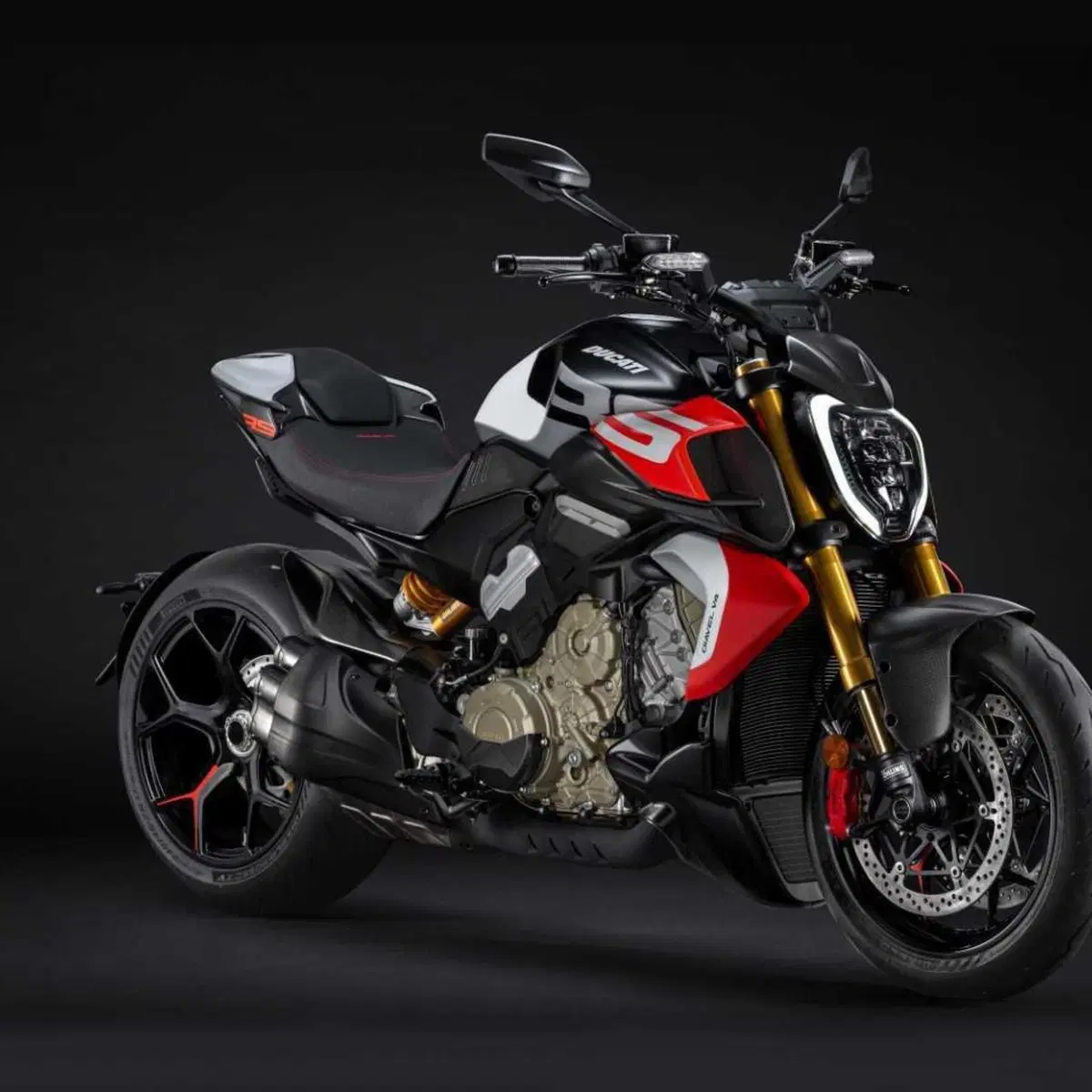 Ducati Diavel V4 RS (2026)