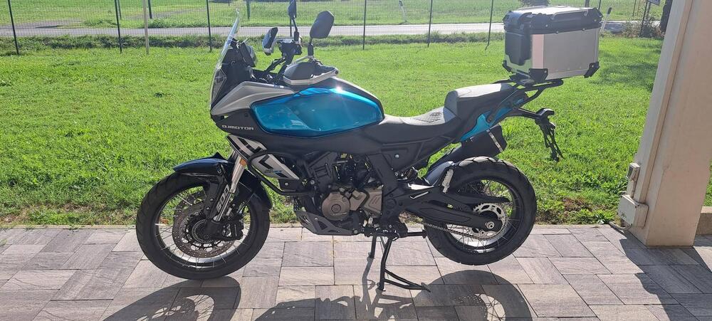 QJ Motor SRT 600 SX (2024 - 25) (2)