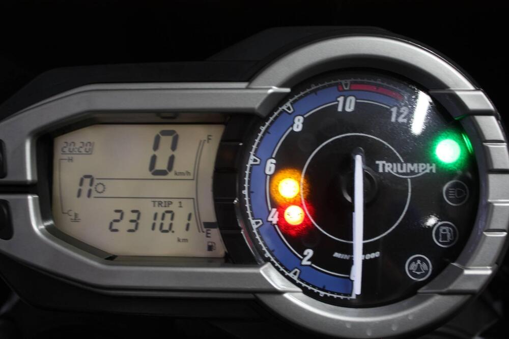 Triumph Tiger 800 (2010 - 14) (2)