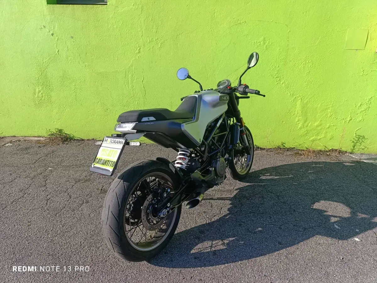 Husqvarna Vitpilen 401 (2021 - 23) (4)