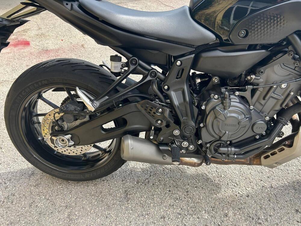 Yamaha MT-07 Pure (2023 - 25) (3)